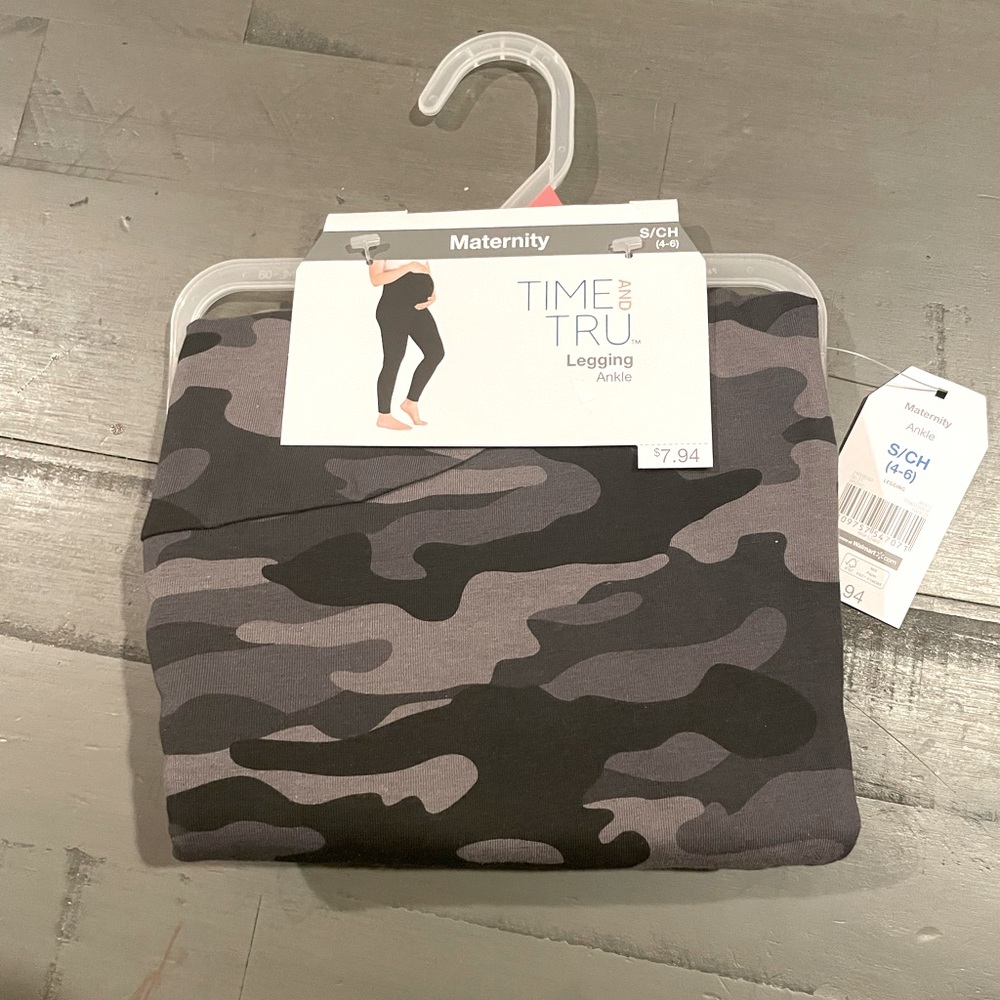 TIME AND TRU NWT Maternity Leggings